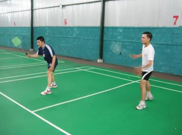 Các Tư Thế Đánh Cầu Lông Chuẩn Xác Cho Người Mới Bắt Đầu Đến Nâng Cao