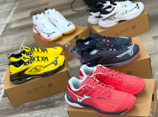 Cách Bảo Quản Giày Cầu Lông Bền Đẹp: Hướng Dẫn Chi Tiết Từ Vệ Sinh Đến Cất Giữ Cách Bảo Quản Giày Cầu Lông Bền Đẹp: Hướng Dẫn Chi Tiết Từ Vệ Sinh Đến Cất Giữ