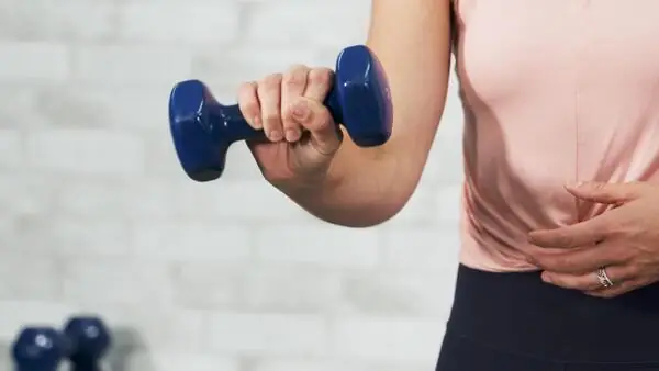 8 Bài Tập Tăng Cường Cổ Tay Cầu Lông: Từ Cơ Bản Đến Nâng Cao, Giúp Đập Cầu Mạnh Hơn