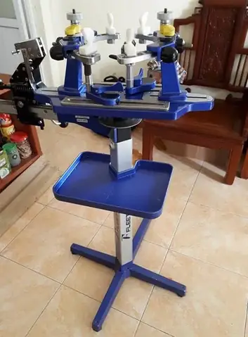 Căng Vợt Cầu Lông Giá Rẻ: Bảng Giá Dây Cước & Địa Chỉ Uy Tín 2024