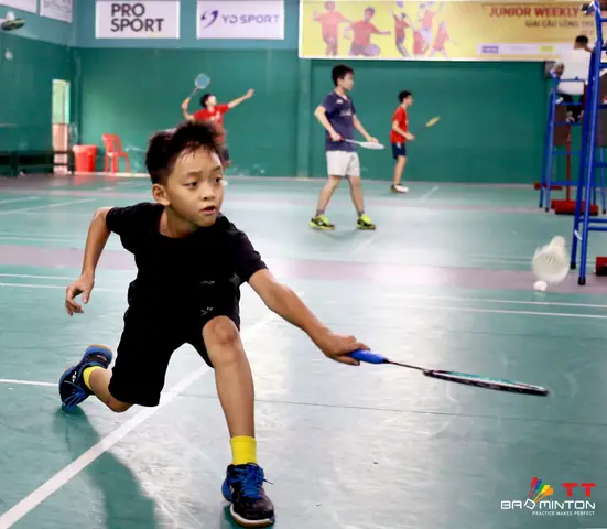 Cầu Lông Nhí: Hướng Dẫn Bé Bắt Đầu, Tìm Lớp Học Và Giải Đấu