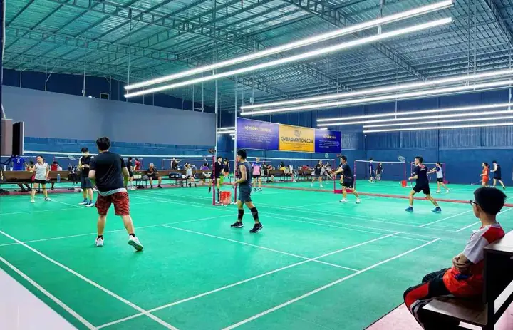 Top Sân Cầu Lông Giá Rẻ & Chất Lượng Tốt Nhất TP.HCM: Chọn Địa Điểm Nào?