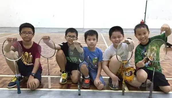 Cầu Lông Cho Trẻ Em: Lợi Ích, Cách Chọn Vợt & Hướng Dẫn Tập Luyện