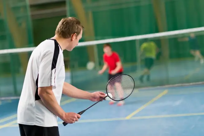 Cầu Lông Vs Tennis: Môn Nào Tốn Sức Hơn & Những So Sánh Chi Tiết