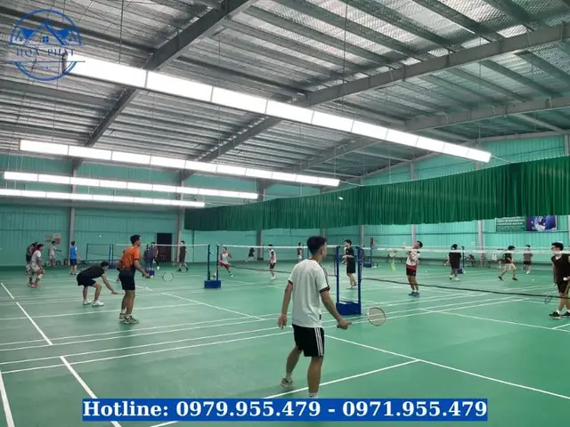 Chiều Cao Mái Che Sân Cầu Lông Chuẩn Quốc Tế: Hướng Dẫn Chi Tiết & Tiêu Chuẩn