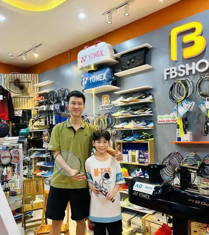Đại Lý Vợt Cầu Lông Yonex Chính Hãng: Mua Ở Đâu Uy Tín, Giá Tốt Nhất?