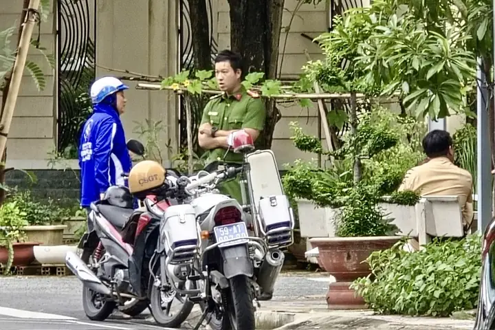Đánh Cầu Lông Hai Người: Luật, Kỹ Thuật Và Chiến Thuật Hiệu Quả