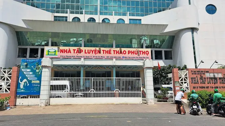 Đặt Sân Cầu Lông Phú Thọ: Giá, Địa Chỉ & Kinh Nghiệm Đặt Sân Chi Tiết