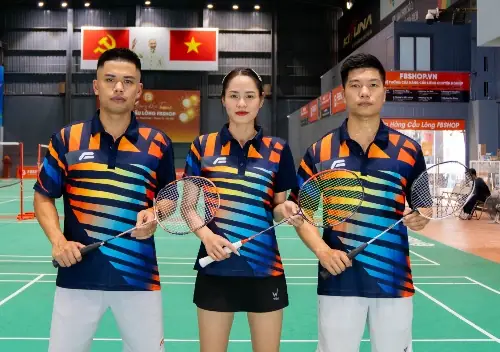 Hướng Dẫn Chi Tiết Cách Chơi Cầu Lông Cơ Bản Cho Người Mới Bắt Đầu