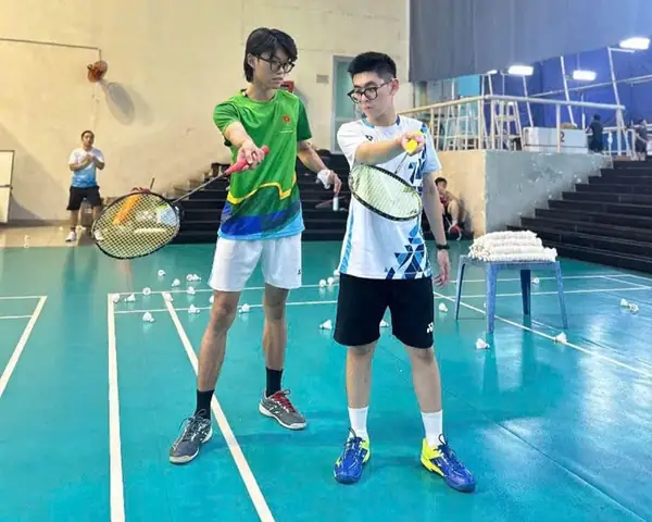 Lớp Học Cầu Lông Quận Tân Bình: Hướng Dẫn Chọn Trung Tâm Uy Tín & Các Lựa Chọn Hàng Đầu