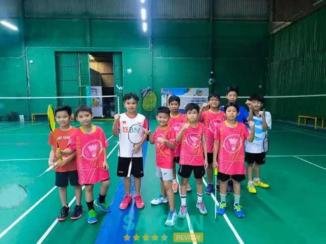 Học Cầu Lông TPHCM: Top Địa Điểm, Lớp Học & Chi Phí Chi Tiết 2024