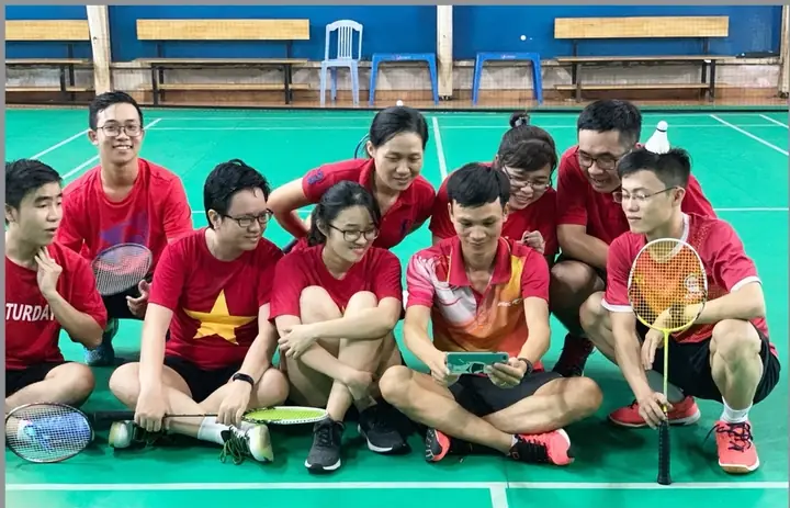 Hướng Dẫn Học Đánh Cầu Lông Cơ Bản: Kỹ Thuật, Tư Thế Và Cách Tập Luyện Cho Người Mới