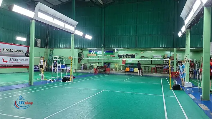 Sân Cầu Lông Bắc Hải Quận 10: Địa Chỉ, Giá Thuê & Đánh Giá Chi Tiết