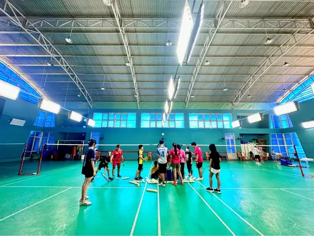 Sân Cầu Lông Chu Văn An: Thông Tin Chi Tiết Về Vị Trí, Giá Thuê & Tiện Ích