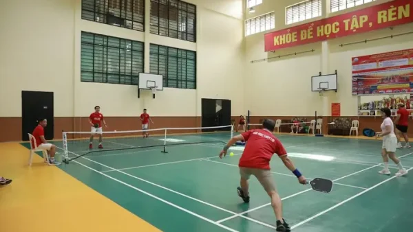 Sân Cầu Lông Đại Học Thủy Lợi: Thông Tin Chi Tiết, Giá Thuê & Cách Đặt Sân