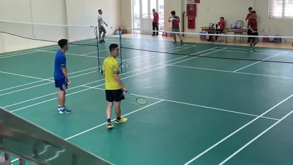 Sân Cầu Lông Đại Học Xây Dựng: Địa Chỉ, Giá Thuê & Kinh Nghiệm Hay