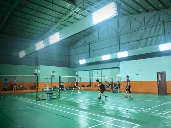 Review Sân Cầu Lông Lan Anh: Giá Thuê, Tiện Ích & Kinh Nghiệm Thực Tế