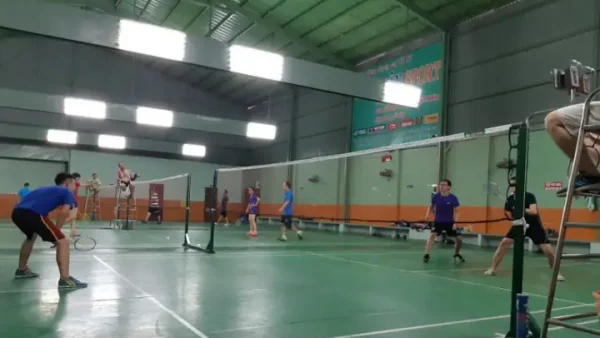 Review Sân Cầu Lông Lan Anh Thủ Đức: Giá Thuê, Dịch Vụ, Chất Lượng & Kinh Nghiệm