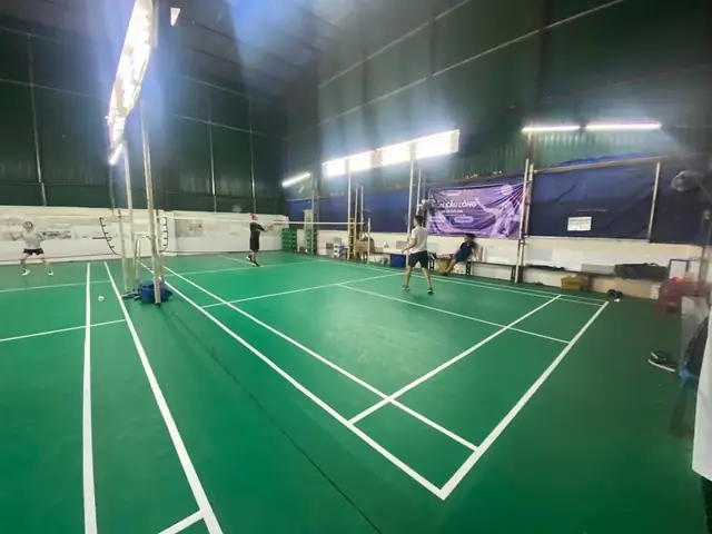 Sân Cầu Lông Nguyễn Văn Nghi: Review Chi Tiết, Giá Thuê & Tiện Ích Gò Vấp