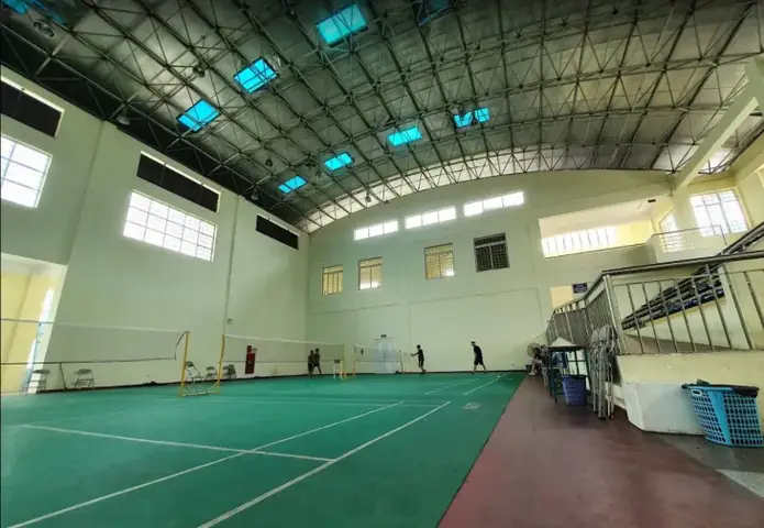 Sân Cầu Lông Nhà Thi Đấu Cầu Giấy: Địa Chỉ, Giá Thuê & Kinh Nghiệm Chơi