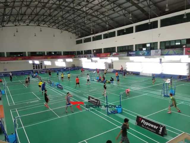 Sân Cầu Lông Nhà Thi Đấu Đền Lừ: Thông Tin Chi Tiết, Giá Thuê & Tiện Ích