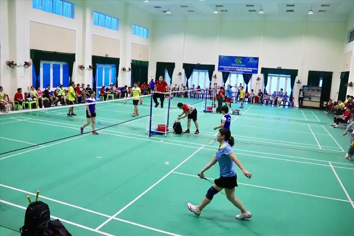 Sân Cầu Lông Nhà Văn Hóa Lao Động: Thông Tin Chi Tiết, Giá Thuê & Kinh Nghiệm