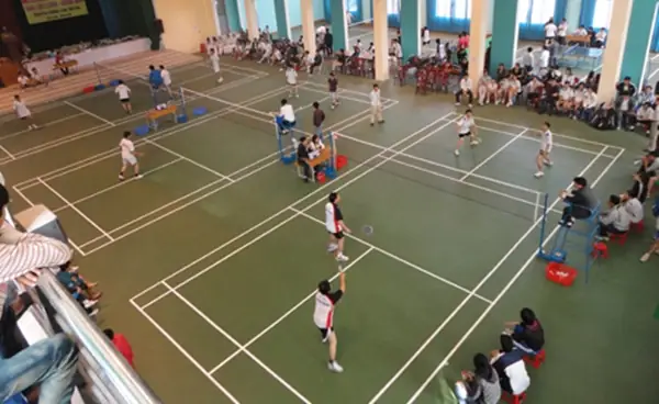 Top Sân Cầu Lông Quận Bình Thạnh: Địa Chỉ, Giá Thuê & Kinh Nghiệm Chọn Sân