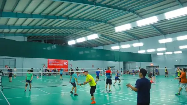 Review Sân Cầu Lông Tân Việt: Thông Tin Chi Tiết, Giá Thuê & Đánh Giá Thực Tế