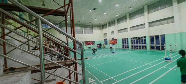 Sân Cầu Lông Trường THPT Quang Trung: Thông Tin Chi Tiết, Giá Thuê & Tiện Ích
