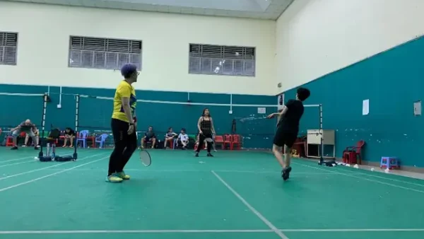 Sân Cầu Lông Trường Nguyễn Thị Minh Khai: Giá Thuê, Địa Điểm Và Đánh Giá Chi Tiết