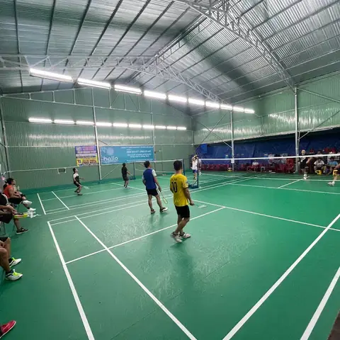 Sân Cầu Lông Việt Phước: Địa Điểm, Dịch Vụ & Kinh Nghiệm Cho Người Chơi Tại Bình Tân