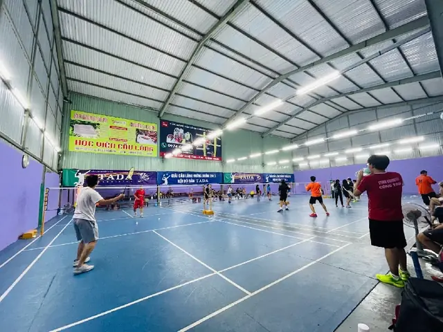 Top Sân Cầu Lông Bình Thạnh: Địa Chỉ, Giá Thuê & Kinh Nghiệm Chọn