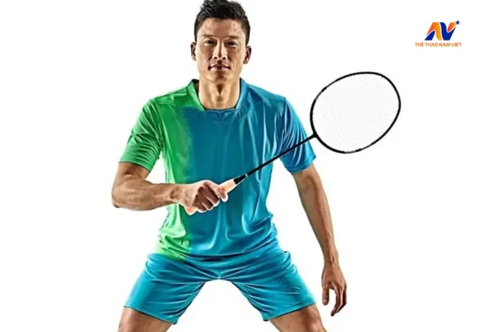 Tư Thế Chuẩn Bị Đánh Cầu Lông: Hướng Dẫn Chi Tiết Cho Người Mới Bắt Đầu