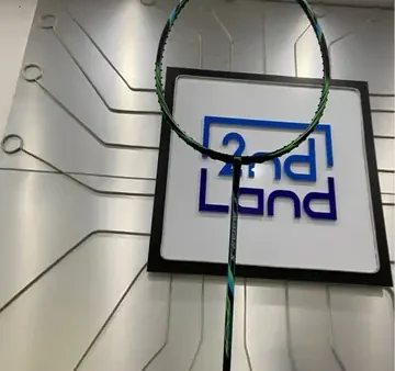 Mua Vợt Cầu Lông Cũ Ở Hà Nội: Địa Chỉ Uy Tín & Kinh Nghiệm Chọn Lựa