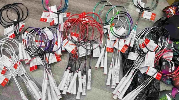 Top Vợt Cầu Lông Dưới 300k: Chọn Vợt Giá Rẻ, Chất Lượng Cho Người Mới Chơi