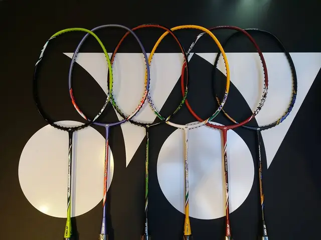 Vợt Cầu Lông Giá 1 Triệu: Top Mẫu Tốt Nhất & Tiêu Chí Chọn Lựa 2026