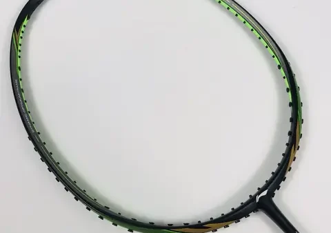 Vợt Cầu Lông Lining Turbo Charging 50D: Đánh Giá, Thông Số & Đối Tượng Phù Hợp