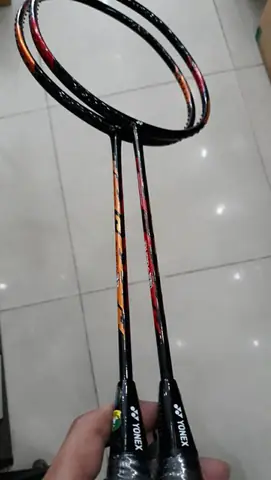 Top Vợt Cầu Lông “xịn”: Chọn Vợt Yonex, Lining Chính Hãng Chất Lượng Cao