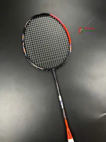 Vợt Cầu Lông Yonex Cũ: Giá Rẻ, Mẫu Mã Ưa Chuộng & Kinh Nghiệm Mua Uy Tín