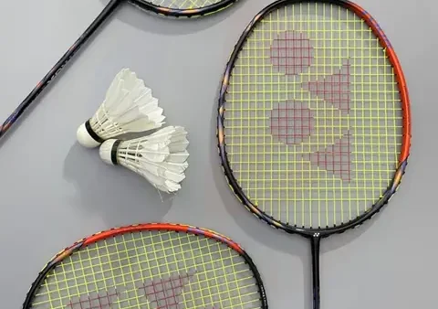 Top Vợt Cầu Lông Yonex Tầm Trung: Hướng Dẫn Chọn Mẫu Phù Hợp Cho Mọi Đối Thủ
